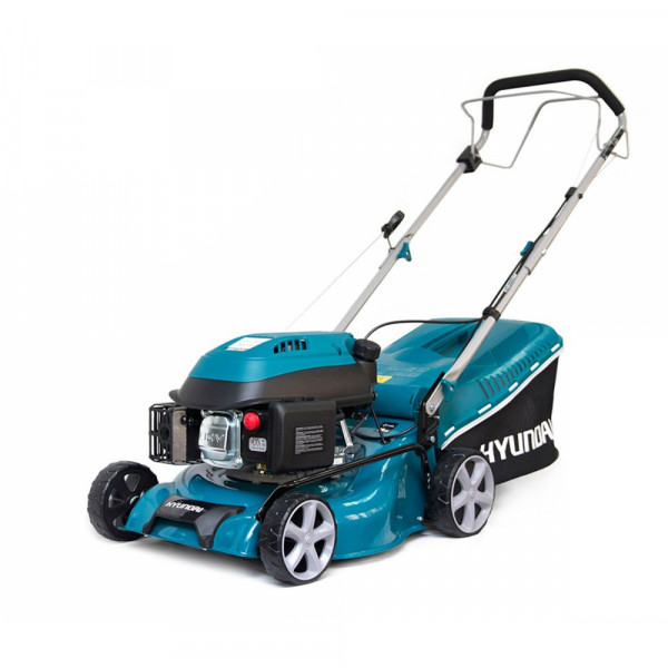 Бензиновые газонокосилки в фирменном магазине Hyundai